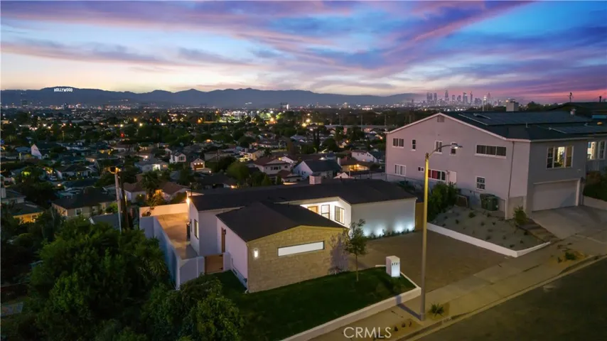 5751 Aladdin Street, Baldwin Hills, California 90008