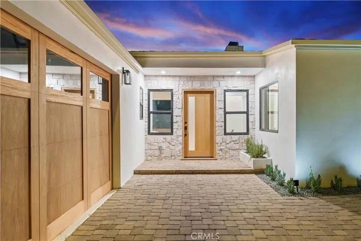 5751 Aladdin Street, Baldwin Hills, California 90008