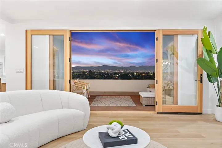 5751 Aladdin Street, Baldwin Hills, California 90008