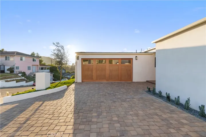 5751 Aladdin Street, Baldwin Hills, California 90008