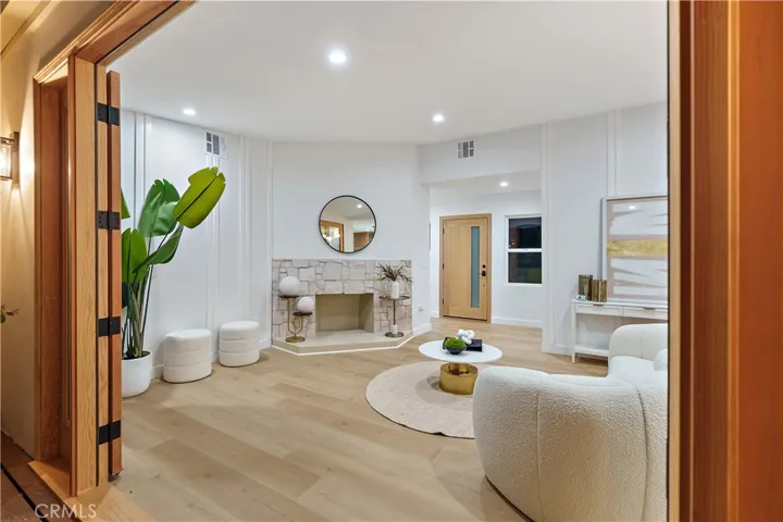 5751 Aladdin Street, Baldwin Hills, California 90008