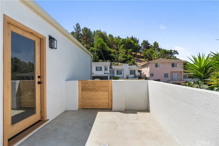 5751 Aladdin Street, Baldwin Hills, California 90008