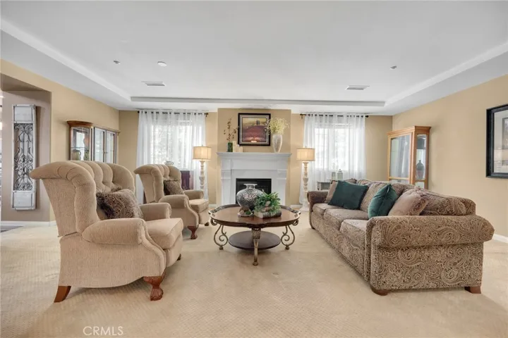 Large formal living room - could also be used as living/dining room