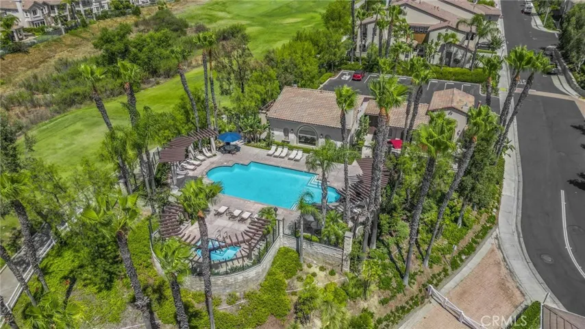 Community clubhouse, pool & BB! area