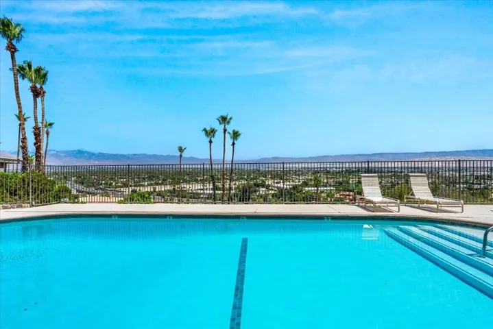 42-2140 Southridge Dr -40