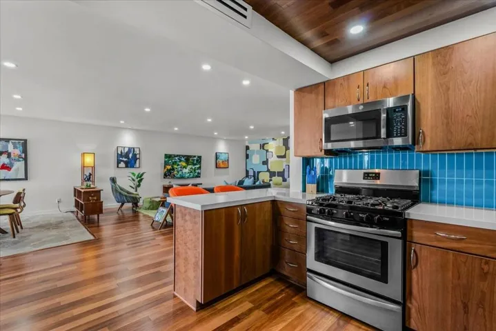 15-2140 Southridge Dr -23