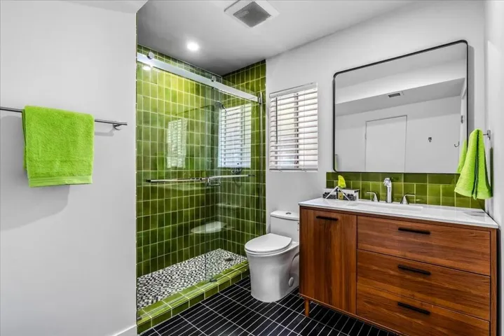 33-2140 Southridge Dr -32