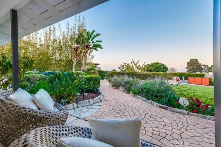 2 Headland Drive, Rancho Palos Verdes, California 90275