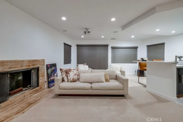 2 Headland Drive, Rancho Palos Verdes, California 90275