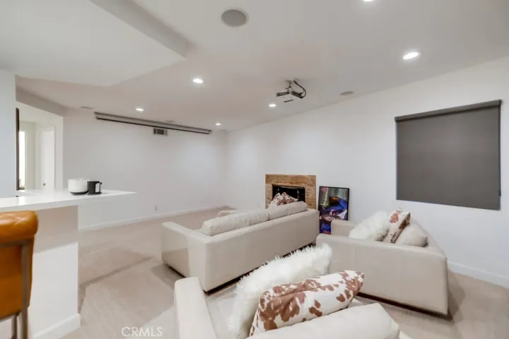 2 Headland Drive, Rancho Palos Verdes, California 90275