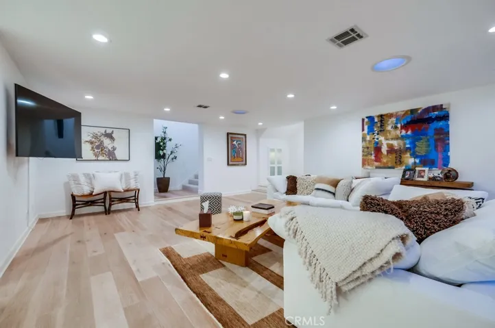 2 Headland Drive, Rancho Palos Verdes, California 90275