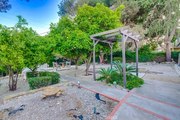 2 Headland Drive, Rancho Palos Verdes, California 90275