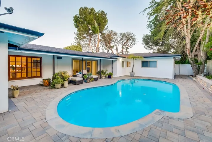 2 Headland Drive, Rancho Palos Verdes, California 90275
