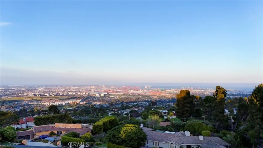 2 Headland Drive, Rancho Palos Verdes, California 90275