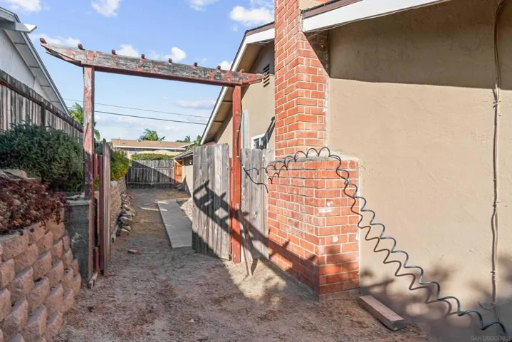 1618 Highridge Rd, Spring Valley, California 91977