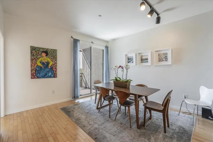 1121 40th Street 2403, Emeryville, California 94608