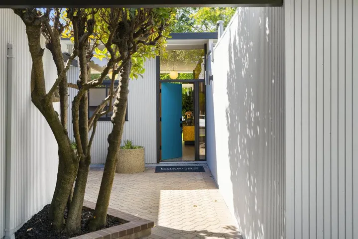 835 Talisman Drive, Palo Alto, California 94303