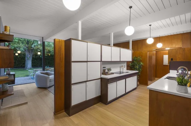 835 Talisman Drive, Palo Alto, California 94303