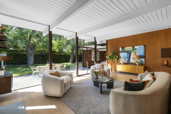 835 Talisman Drive, Palo Alto, California 94303