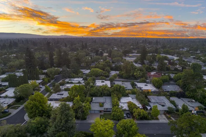 835 Talisman Drive, Palo Alto, California 94303