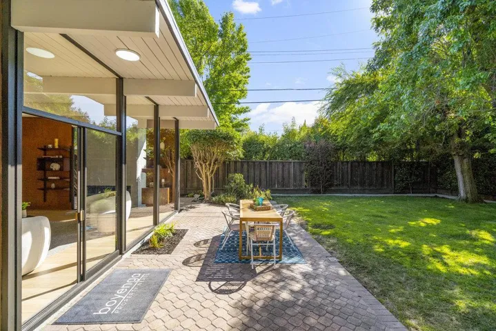 835 Talisman Drive, Palo Alto, California 94303
