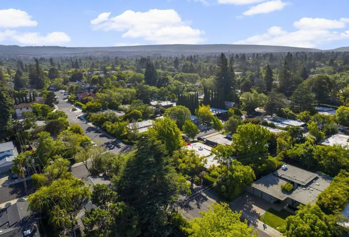 835 Talisman Drive, Palo Alto, California 94303