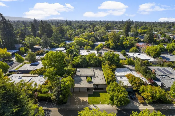 835 Talisman Drive, Palo Alto, California 94303