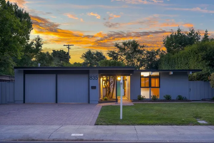 835 Talisman Drive, Palo Alto, California 94303
