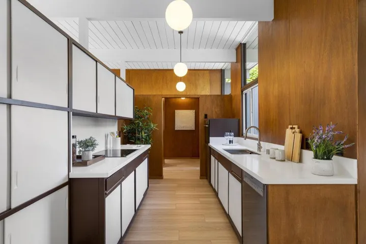 835 Talisman Drive, Palo Alto, California 94303