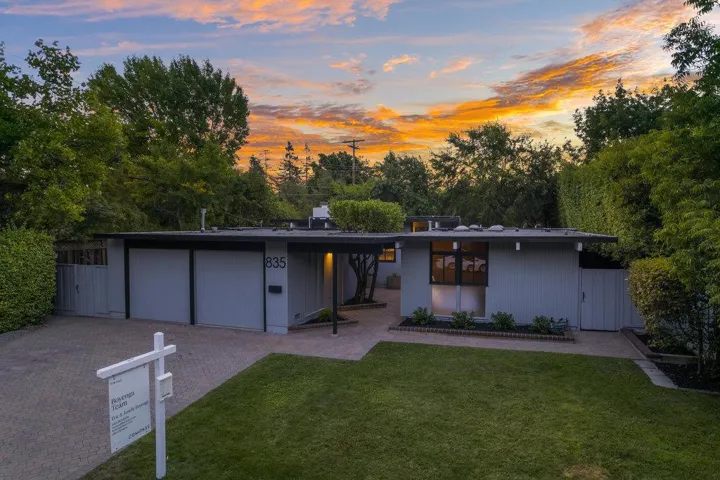 835 Talisman Drive, Palo Alto, California 94303