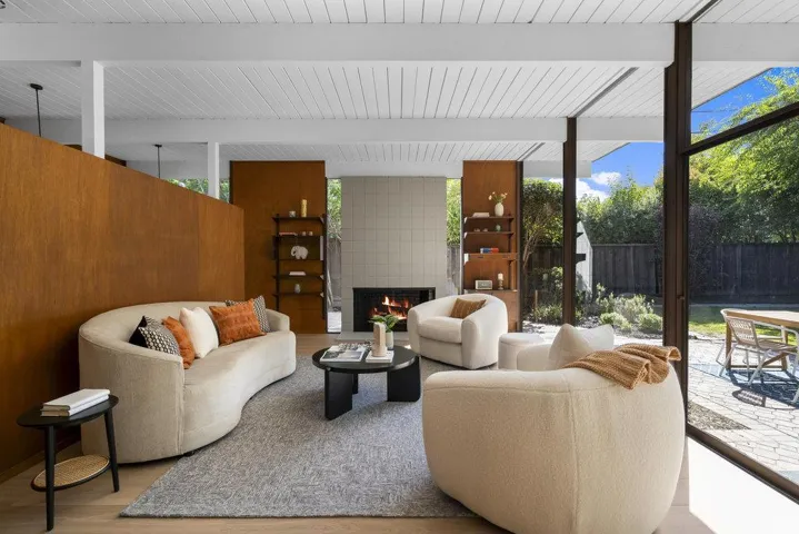 835 Talisman Drive, Palo Alto, California 94303