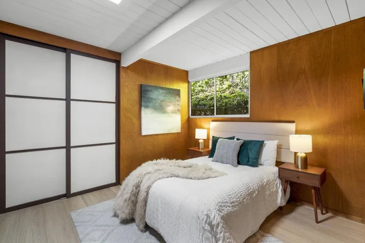 835 Talisman Drive, Palo Alto, California 94303