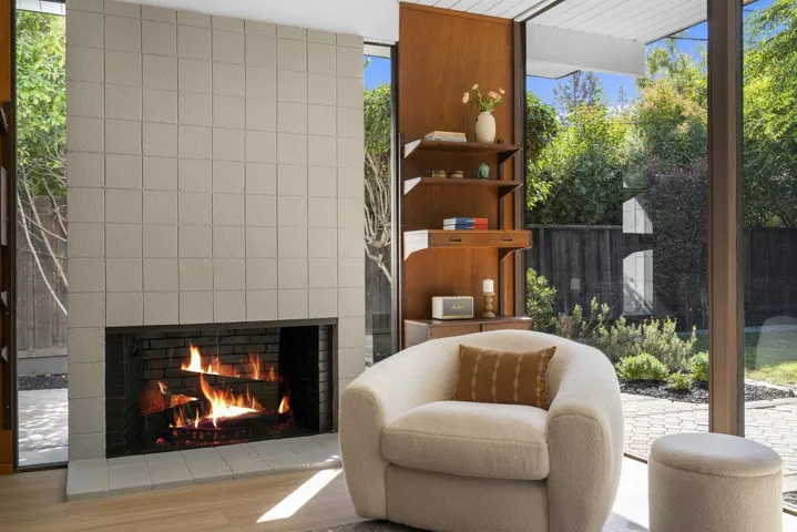 835 Talisman Drive, Palo Alto, California 94303
