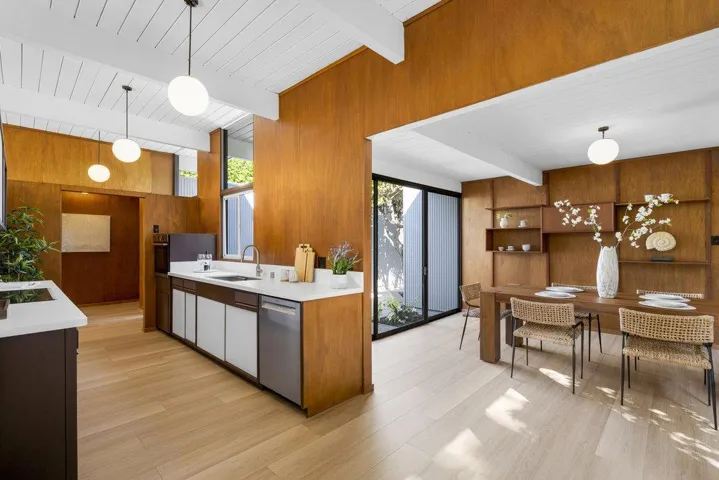 835 Talisman Drive, Palo Alto, California 94303