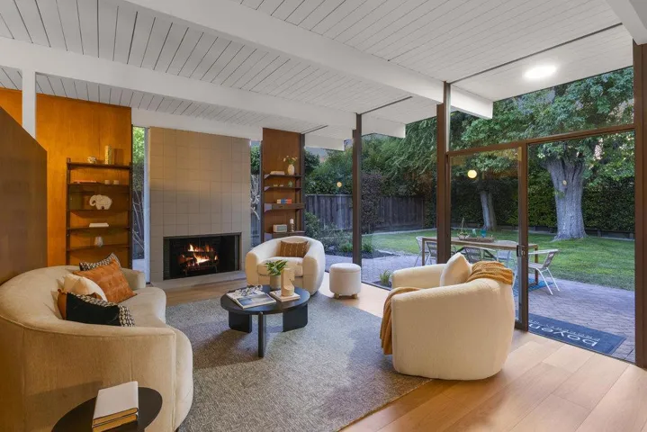 835 Talisman Drive, Palo Alto, California 94303