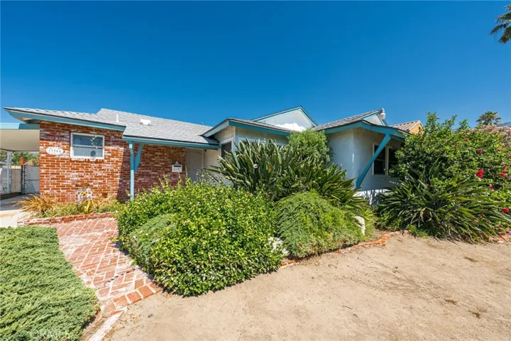 13765 Astoria Street, Sylmar, California 91342
