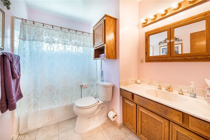 13765 Astoria Street, Sylmar, California 91342
