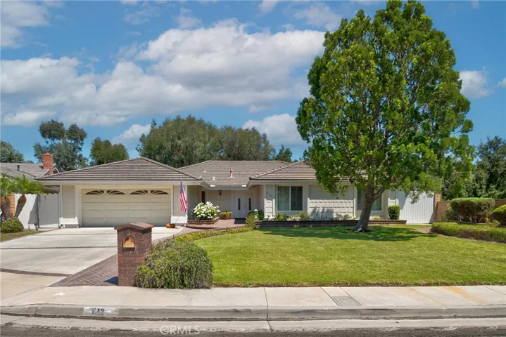 412 S Oakgrove Circle, Anaheim Hills, California 92807