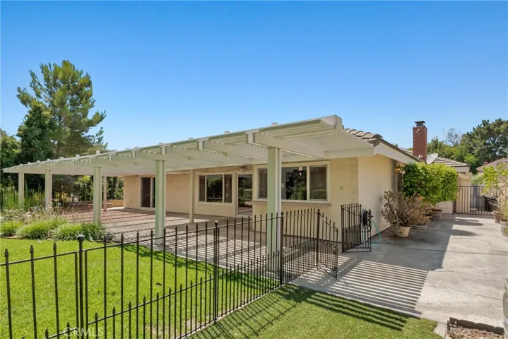 412 S Oakgrove Circle, Anaheim Hills, California 92807