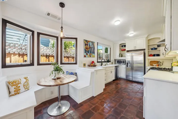490 Diehl Ave, San Leandro, California 94577