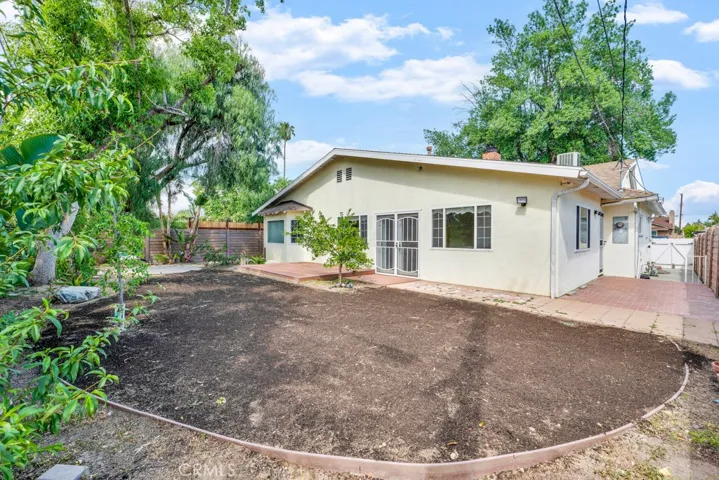 9401 Rhea Avenue, Northridge, California 91324