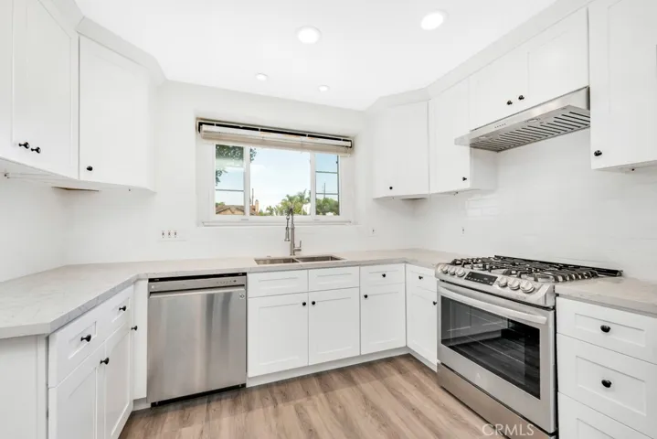 9401 Rhea Avenue, Northridge, California 91324