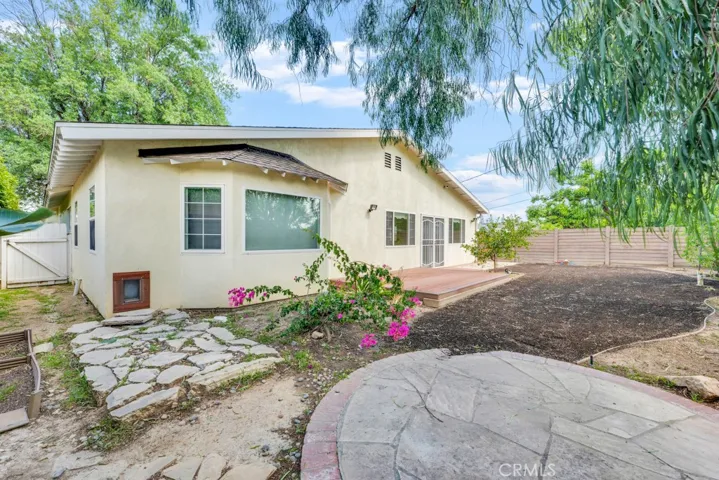 9401 Rhea Avenue, Northridge, California 91324