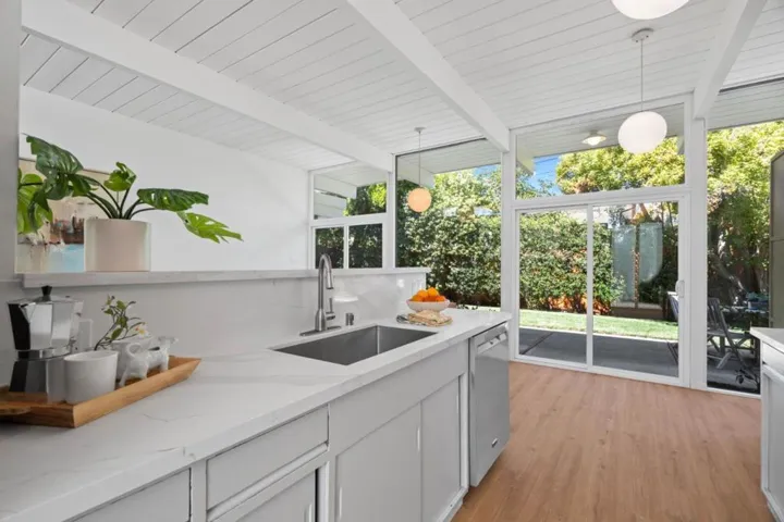2621 Greer Road, Palo Alto, California 94303