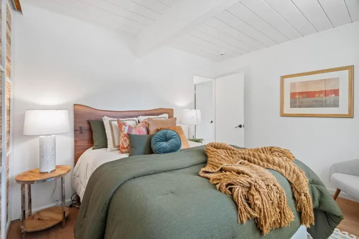 2621 Greer Road, Palo Alto, California 94303