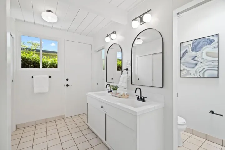 2621 Greer Road, Palo Alto, California 94303