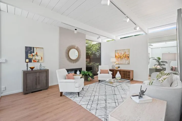 2621 Greer Road, Palo Alto, California 94303