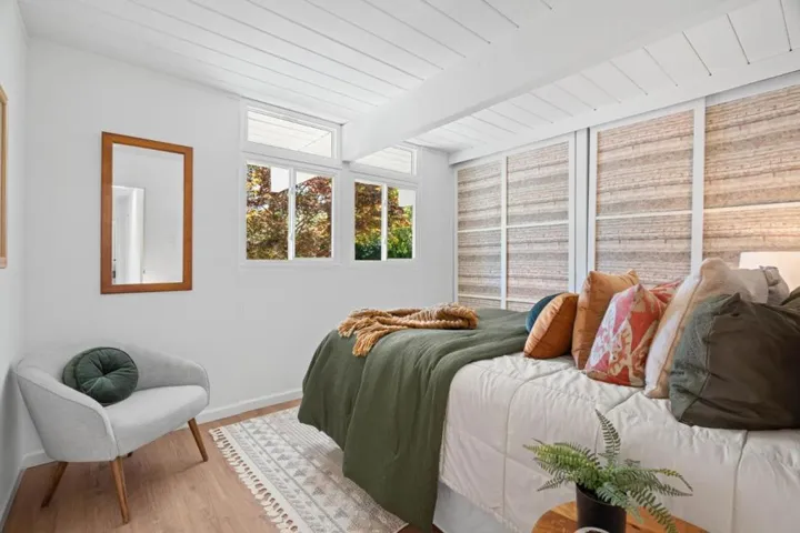 2621 Greer Road, Palo Alto, California 94303