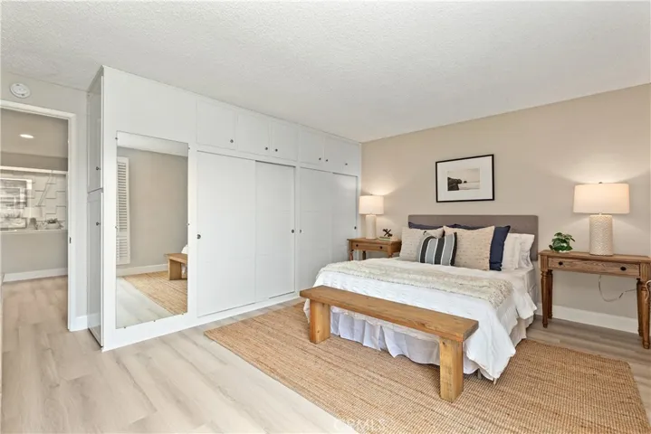 1881 Mckinney Way 28e, Seal Beach, California 90740