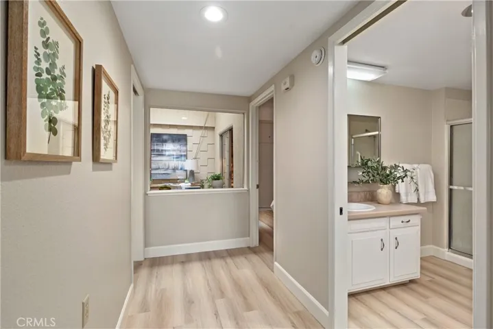 1881 Mckinney Way 28e, Seal Beach, California 90740